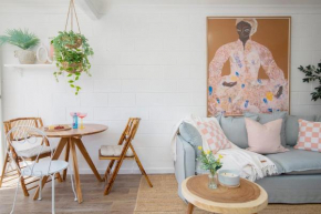 Palm Springs Oasis in Bateau Bay